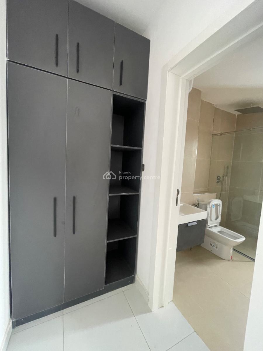 3 Bedroom, Off Admiralty, Lekki Phase 1, Lekki, Lagos, Flat / Apartment for Rent