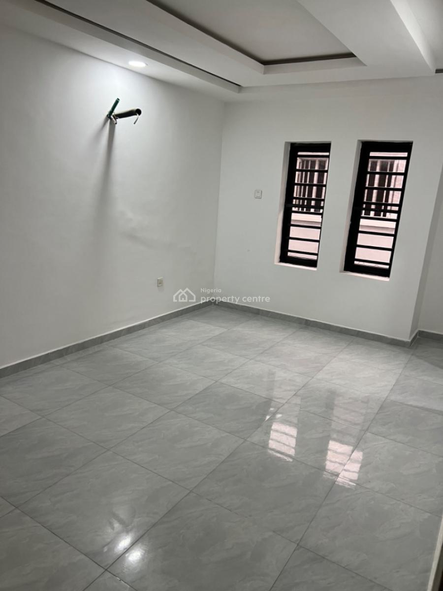 Sharp 4 Bedroom Terrace Duplex, Spg Road, Lekki, Lagos, Terraced Duplex for Sale