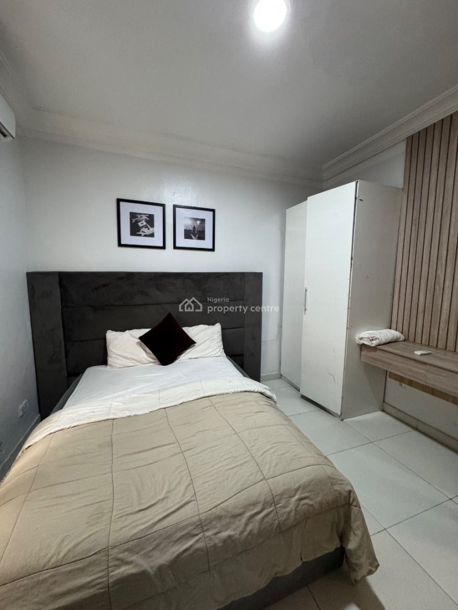 Fully Serviced 2 Bedroom Apartment, Off Admiralty Way, Lekki Phase 1, Lekki, Lagos, Flat / Apartment for Rent