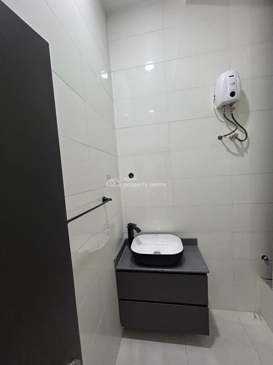 Luxurious 3 Bedrooms Apartment, Gbagada Millennium Estate Lagos, Gbagada, Lagos, Flat / Apartment Short Let