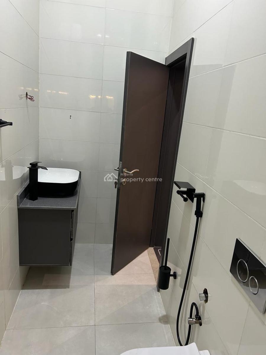 Luxurious 3 Bedrooms Apartment, Gbagada Millennium Estate Lagos, Gbagada, Lagos, Flat / Apartment Short Let
