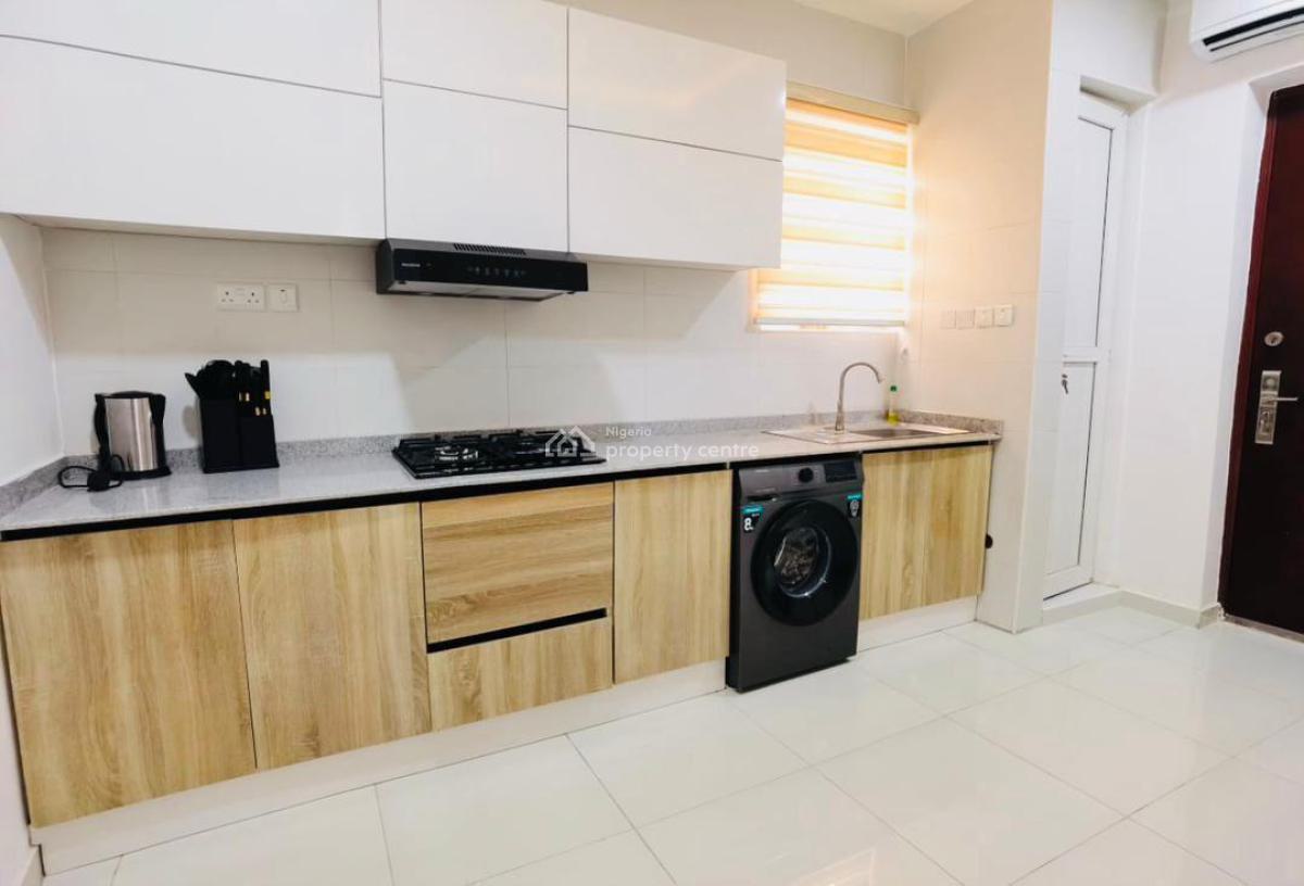 Large and Fully Furnished Flats, Off Polo Club Road, Ikoyi, Lagos, Flat / Apartment for Rent