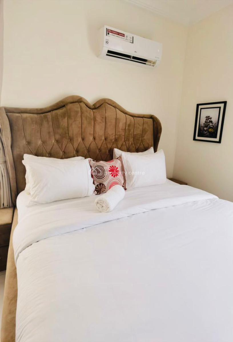 Large and Fully Furnished Flats, Off Polo Club Road, Ikoyi, Lagos, Flat / Apartment for Rent