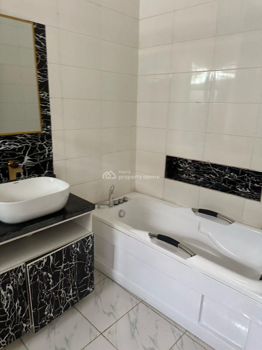 4 Bedroom Terrace with Facilities, Ikota Villa Estate, Ikota, Lekki, Lagos, Terraced Duplex for Sale