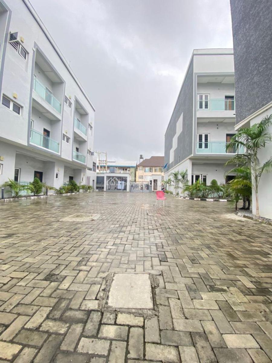 Luxurious Standard Newly Built Massive Masterbedroom Apart, Mobil Estate Road,ilaje Ajah, Ilaje, Ajah, Lagos, Flat / Apartment for Rent