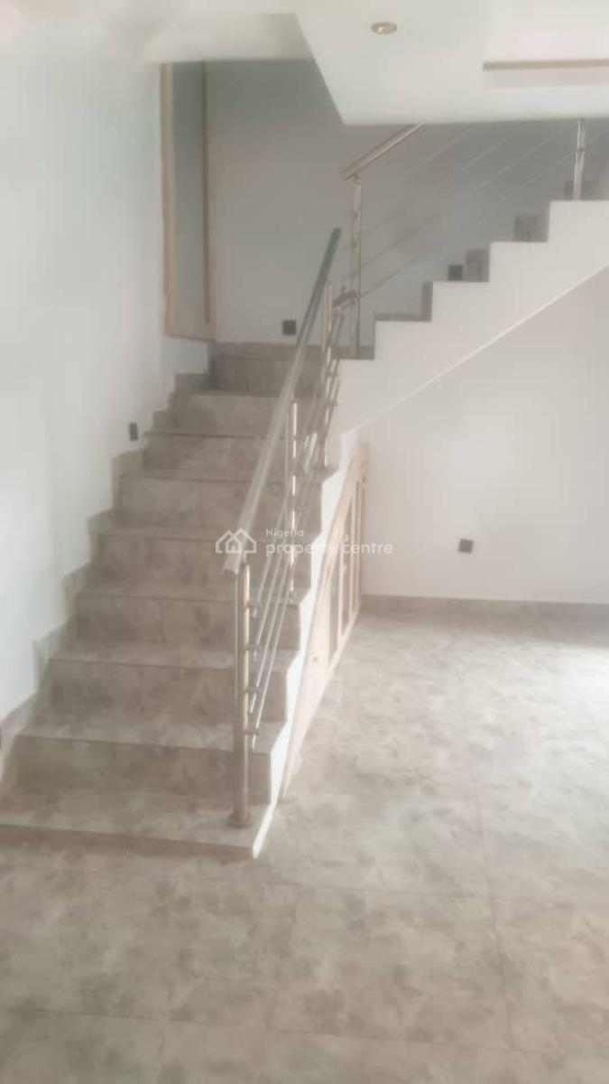 3 Bedroom Terrace Duplex at Ilupeju, Ilupeju, Ilupeju, Lagos, Terraced Duplex for Rent