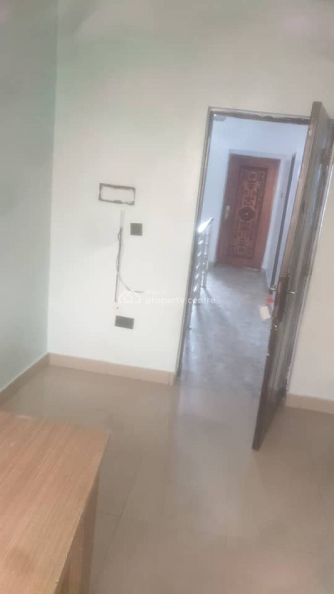 3 Bedroom Terrace Duplex at Ilupeju, Ilupeju, Ilupeju, Lagos, Terraced Duplex for Rent