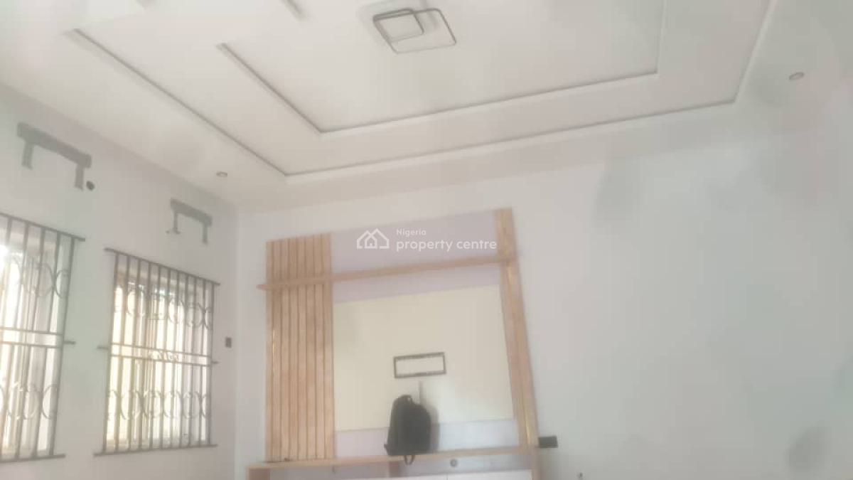 3 Bedroom Terrace Duplex at Ilupeju, Ilupeju, Ilupeju, Lagos, Terraced Duplex for Rent