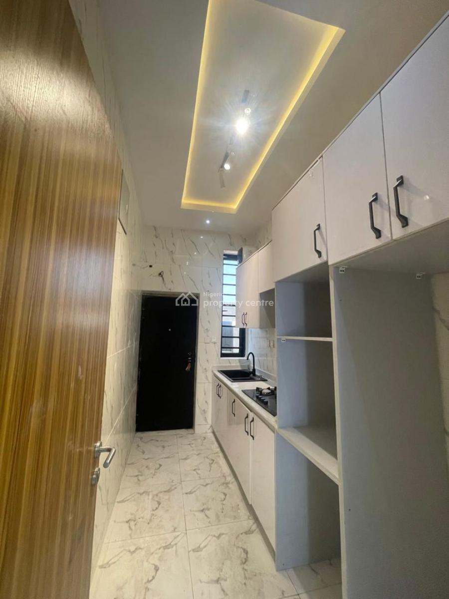 Luxury 3 Bedroom Terrace Duplex, Ikota Villa Estate, Lekki, Lagos, Flat / Apartment for Rent