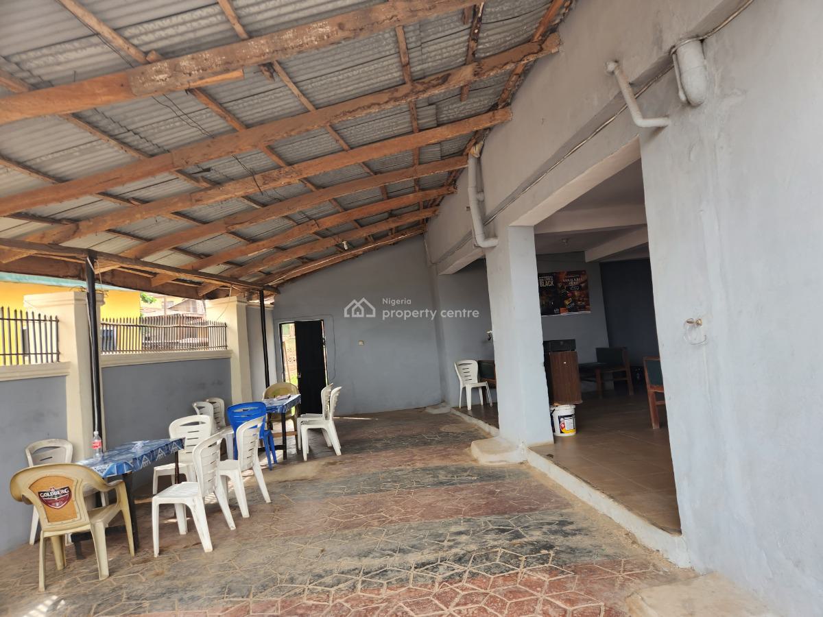 Strategic 6 Room Hotel on a Tarred Road, Near Nta, Agodi Ibadan, Agodi Gate, Ibadan North, Oyo, Hotel / Guest House for Sale
