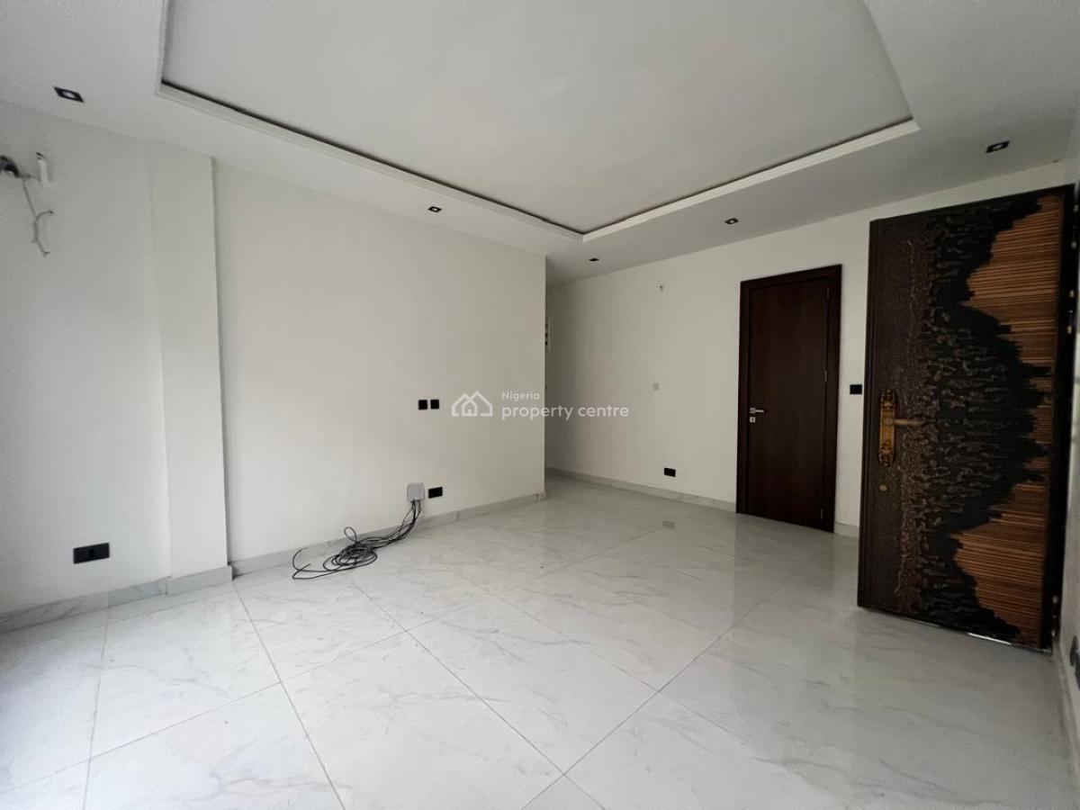 2 Bedroom Apartment with a Room Boys Quarters, Lekki Phase 1, Lekki, Lagos, Flat / Apartment for Sale