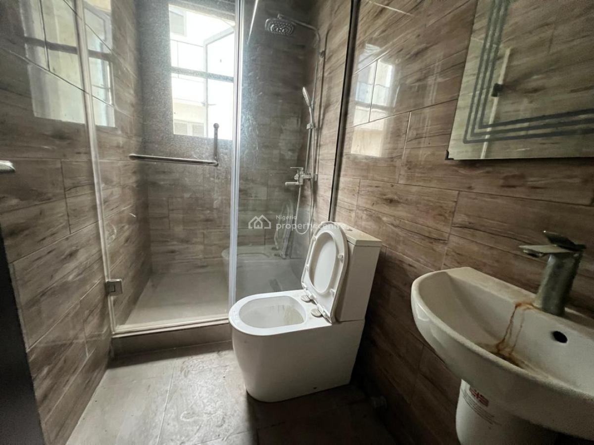 2 Bedroom Apartment with a Room Boys Quarters, Lekki Phase 1, Lekki, Lagos, Flat / Apartment for Sale