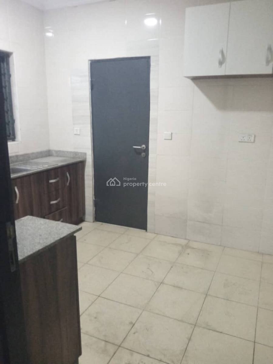 Self Serviced 3 Bedroom Apartment in an Access Coded Estate, Osapa, Lekki, Lagos, House for Rent