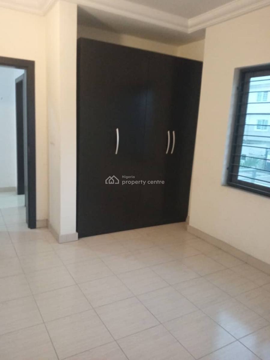 Self Serviced 3 Bedroom Apartment in an Access Coded Estate, Osapa, Lekki, Lagos, House for Rent