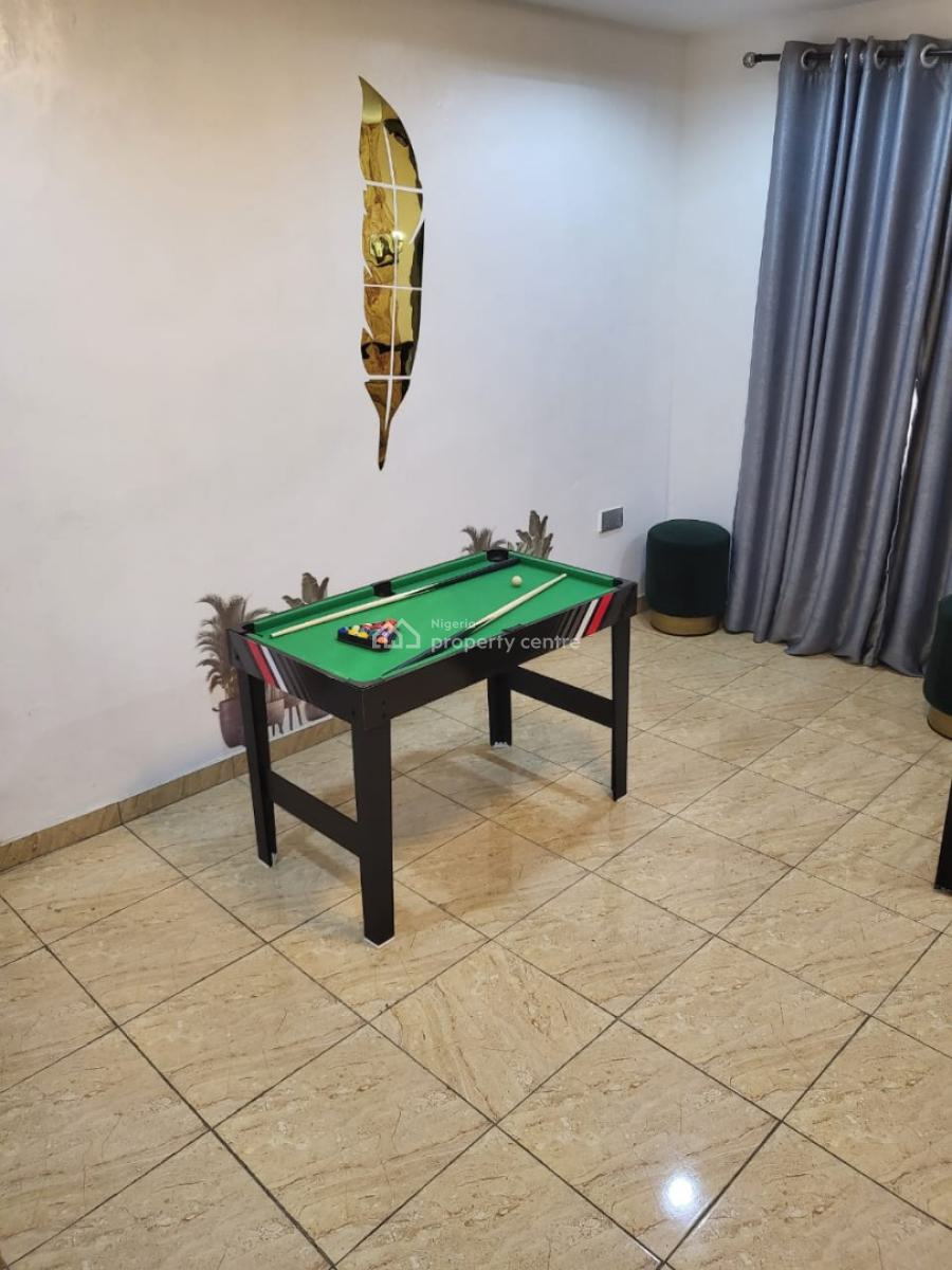 Strategic 3 Bedroom Apartment Near The Road, Near D Rovans Off Ring Road, Challenge, Ibadan, Oyo, Flat / Apartment Short Let
