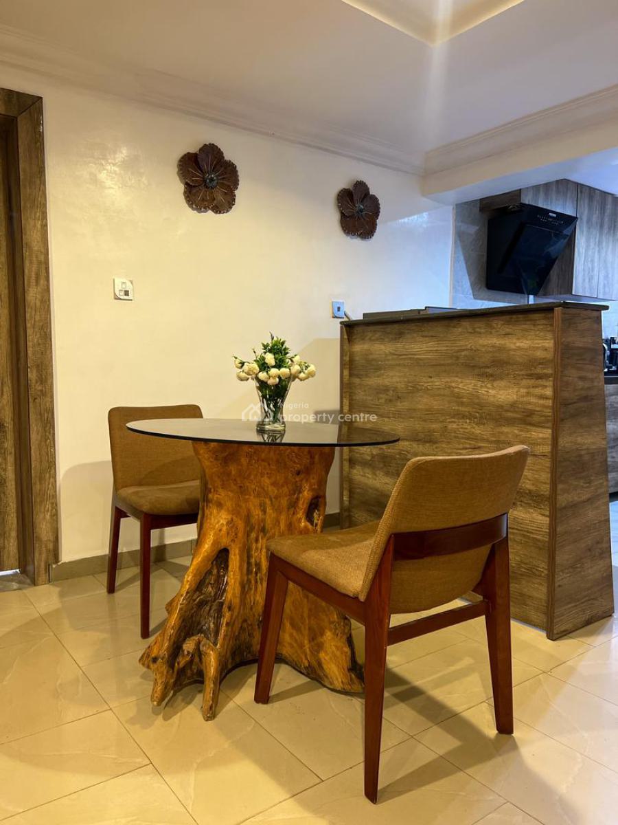 Strategic 3 Bedroom Apartment Near The Road, Near D Rovans Off Ring Road, Challenge, Ibadan, Oyo, Flat / Apartment Short Let