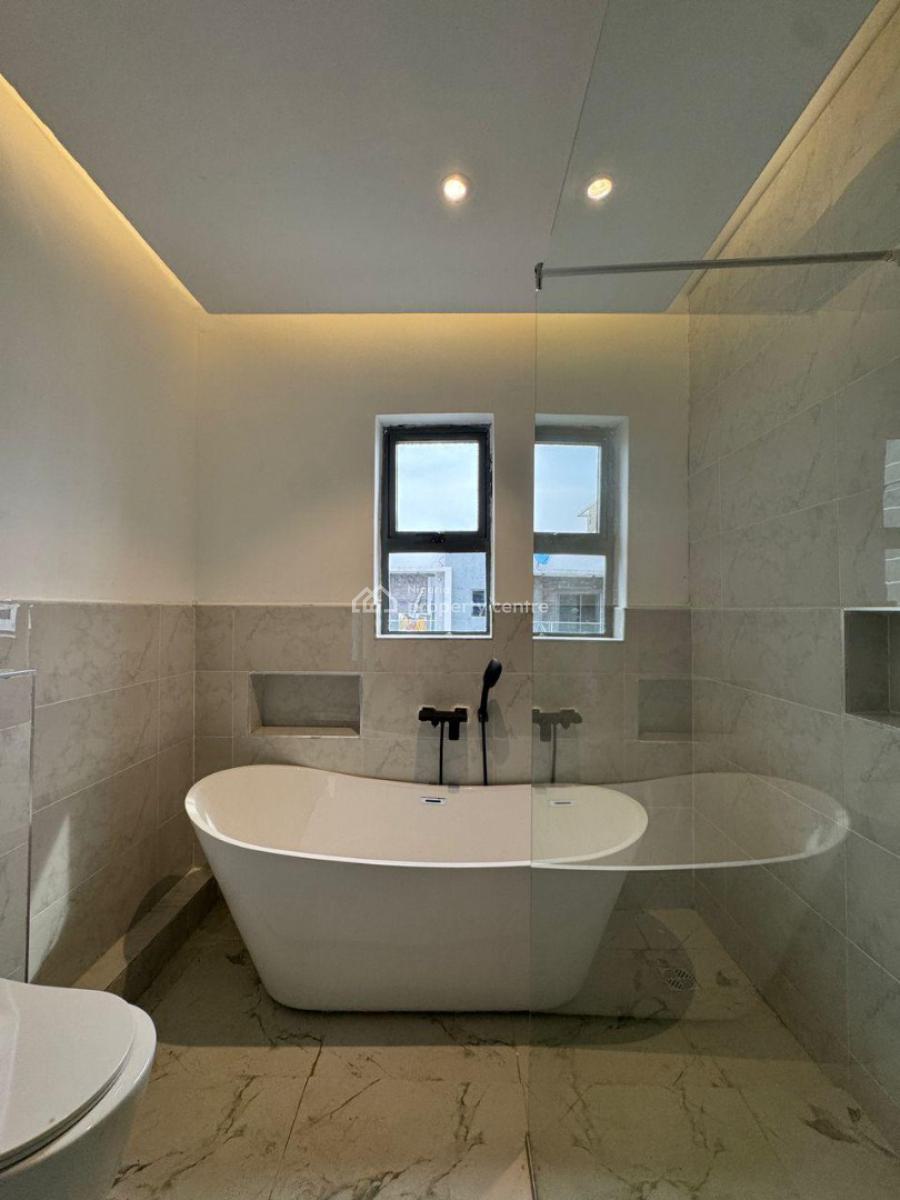Alluring 2 Bedroom Maisonette with Communal Pool & Gym, Lekki Phase 1, Lekki, Lagos, Block of Flats for Sale