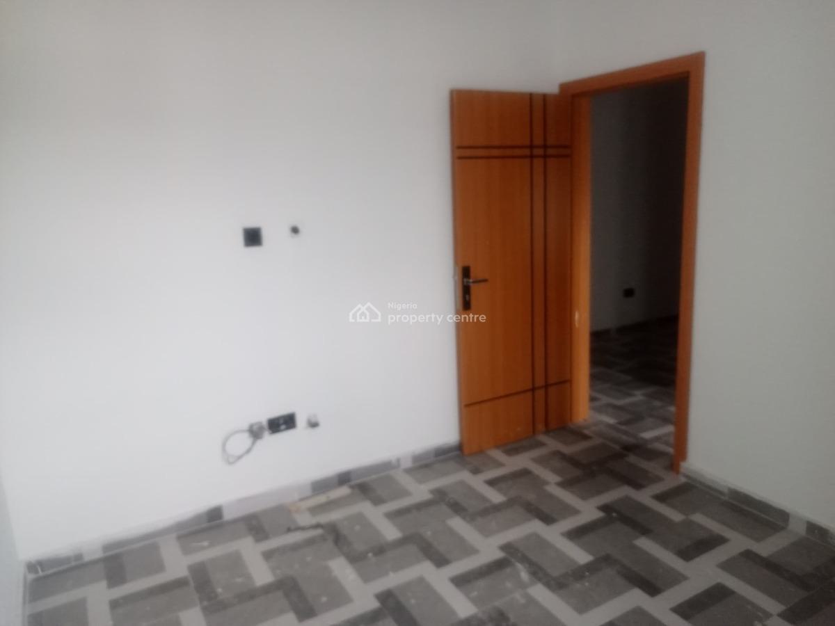 Executive Mini Flat Close to The Road, Elemoro Estate, Bogije, Ibeju Lekki, Lagos, Mini Flat (room and Parlour) for Rent