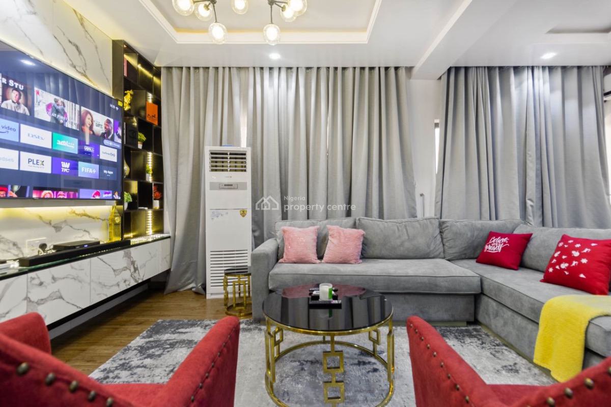 Stylish 2 Bedroom with Snooker and Wifi, Washing Machine Available, Lekki Phase 1, Lekki, Lagos, Flat / Apartment Short Let