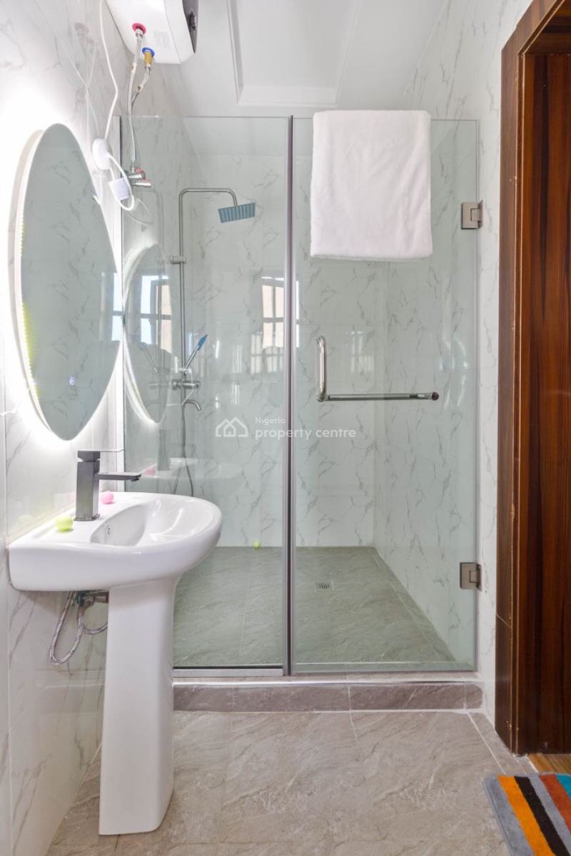 Stylish 2 Bedroom with Snooker and Wifi, Washing Machine Available, Lekki Phase 1, Lekki, Lagos, Flat / Apartment Short Let