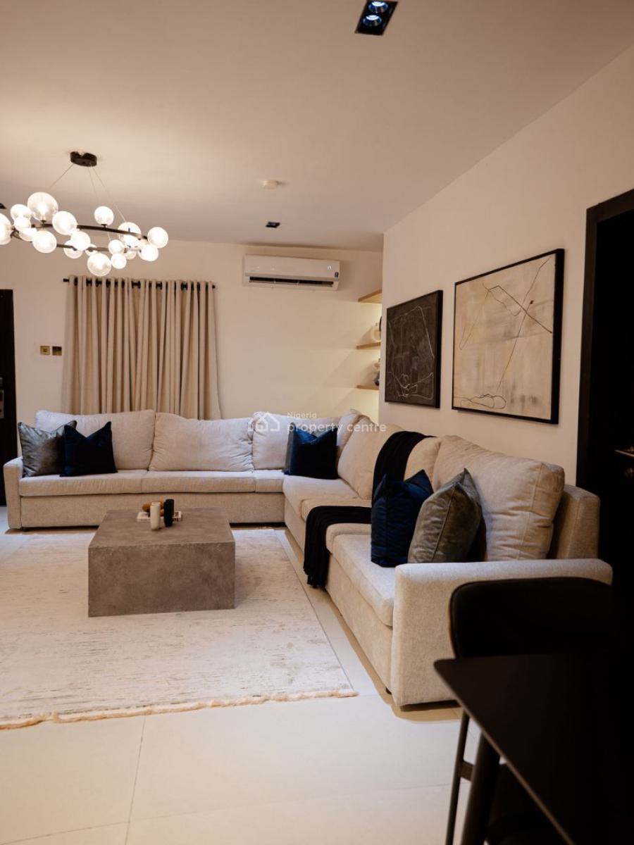 Comfortable 2 Bedrooms with Outdoor Jacuzzi, Off Lagoon School, Lekki Phase 1, Lekki, Lagos, Flat / Apartment Short Let