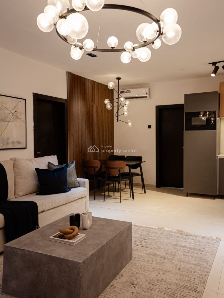 Comfortable 2 Bedrooms with Outdoor Jacuzzi, Off Lagoon School, Lekki Phase 1, Lekki, Lagos, Flat / Apartment Short Let