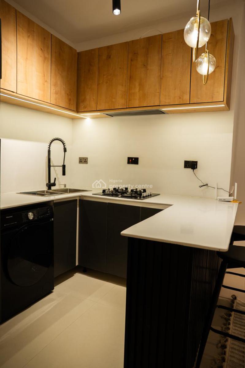 Beautiful 1 Bedroom Apartment with Outdoor Jacuzzi, Behind Dowen College, Lekki Phase 1, Lekki, Lagos, Flat / Apartment Short Let