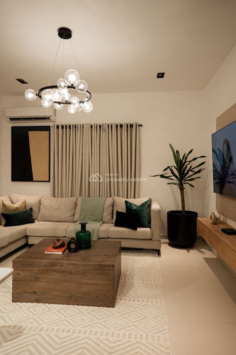 Spacious 1 Bedroom Apartment with Outdoor Jacuzzi, Behind Lagoon School, Lekki Phase 1, Lekki, Lagos, Flat / Apartment Short Let