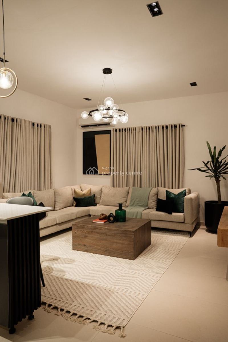 Spacious 1 Bedroom Apartment with Outdoor Jacuzzi, Behind Lagoon School, Lekki Phase 1, Lekki, Lagos, Flat / Apartment Short Let