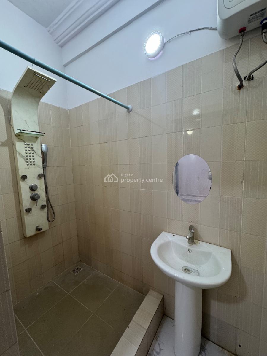 𝐌𝐀𝐈𝐍𝐓𝐀𝐈𝐍𝐄𝐃 𝐓𝐖𝐎 𝐁𝐄𝐃𝐑𝐎𝐎𝐌 𝐀𝐏𝐀𝐑𝐓𝐌𝐄𝐍𝐓, Lekki Phase 1, Lekki Phase 1, Lekki, Lagos, Flat / Apartment for Rent
