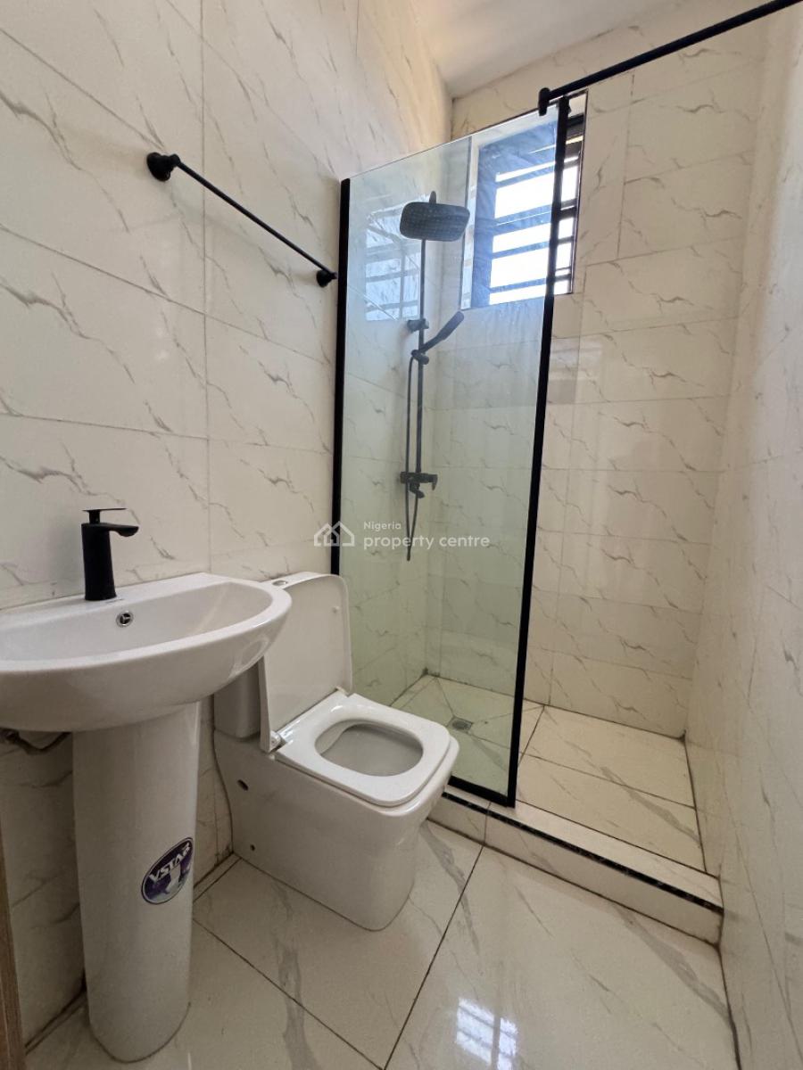 Spacious 2 Bedroom Apartment, Ikate, Lekki, Ikate Elegushi, Lekki, Lagos, Block of Flats for Sale