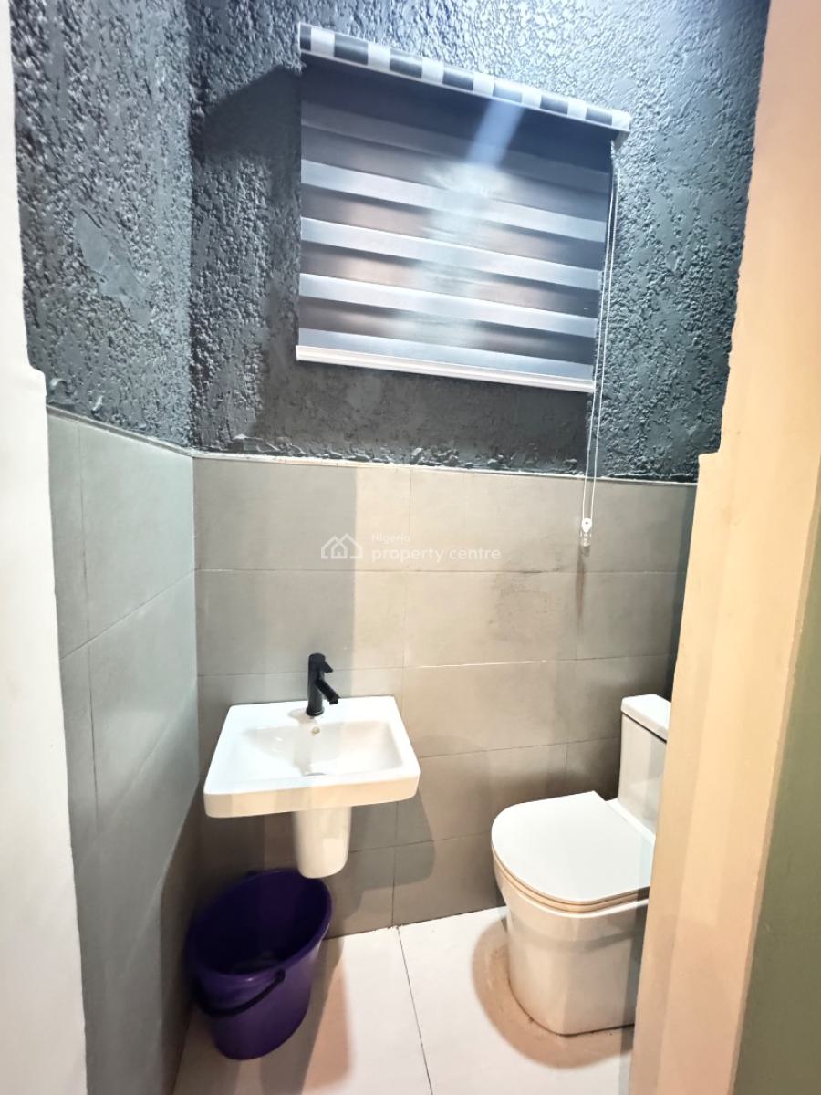 𝐓𝐀𝐒𝐓𝐄𝐅𝐔𝐋𝐋𝐘 𝐅𝐔𝐑𝐍𝐈𝐒𝐇𝐄𝐃 2 𝐁𝐄𝐃𝐑𝐎𝐎𝐌, Ikate, Lekki, Lagos, Flat / Apartment for Rent