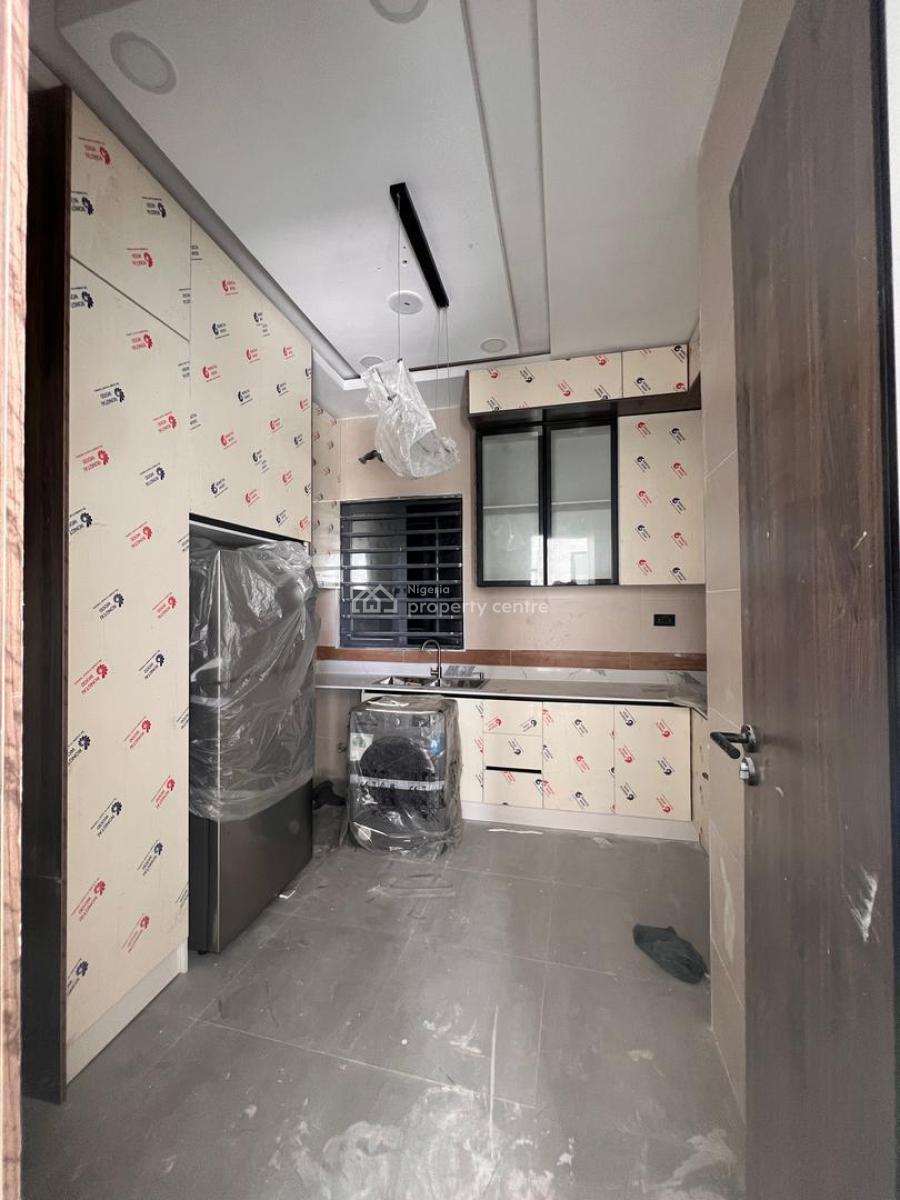 Ravishing 3 Bedroom Apartment with Elevator, Ravishing 3 Bedroom Apartment with Elevator in Lekki Phase 1, Lekki, Lagos, Flat / Apartment for Sale