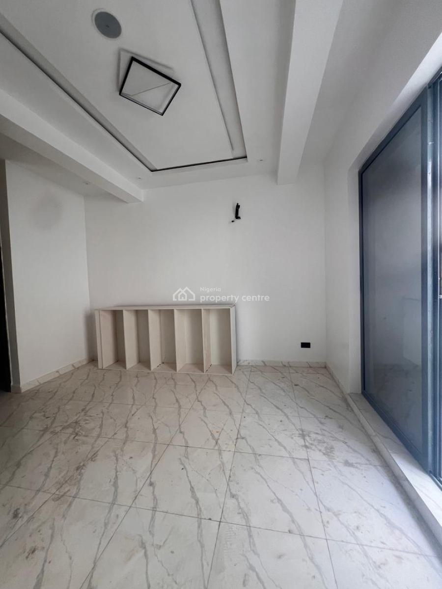 Ravishing 3 Bedroom Apartment with Elevator, Ravishing 3 Bedroom Apartment with Elevator in Lekki Phase 1, Lekki, Lagos, Flat / Apartment for Sale
