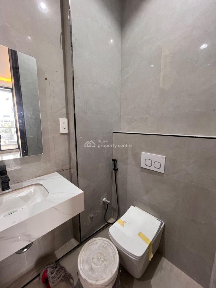 Exquisite 3 Bedroom Apartment with Swimming Pool and Gym, Perfect for Shortlet. 3 Bed Apartment with Swimming Pool and Gym, Lekki Phase 1, Lekki, Lagos, Flat / Apartment for Sale