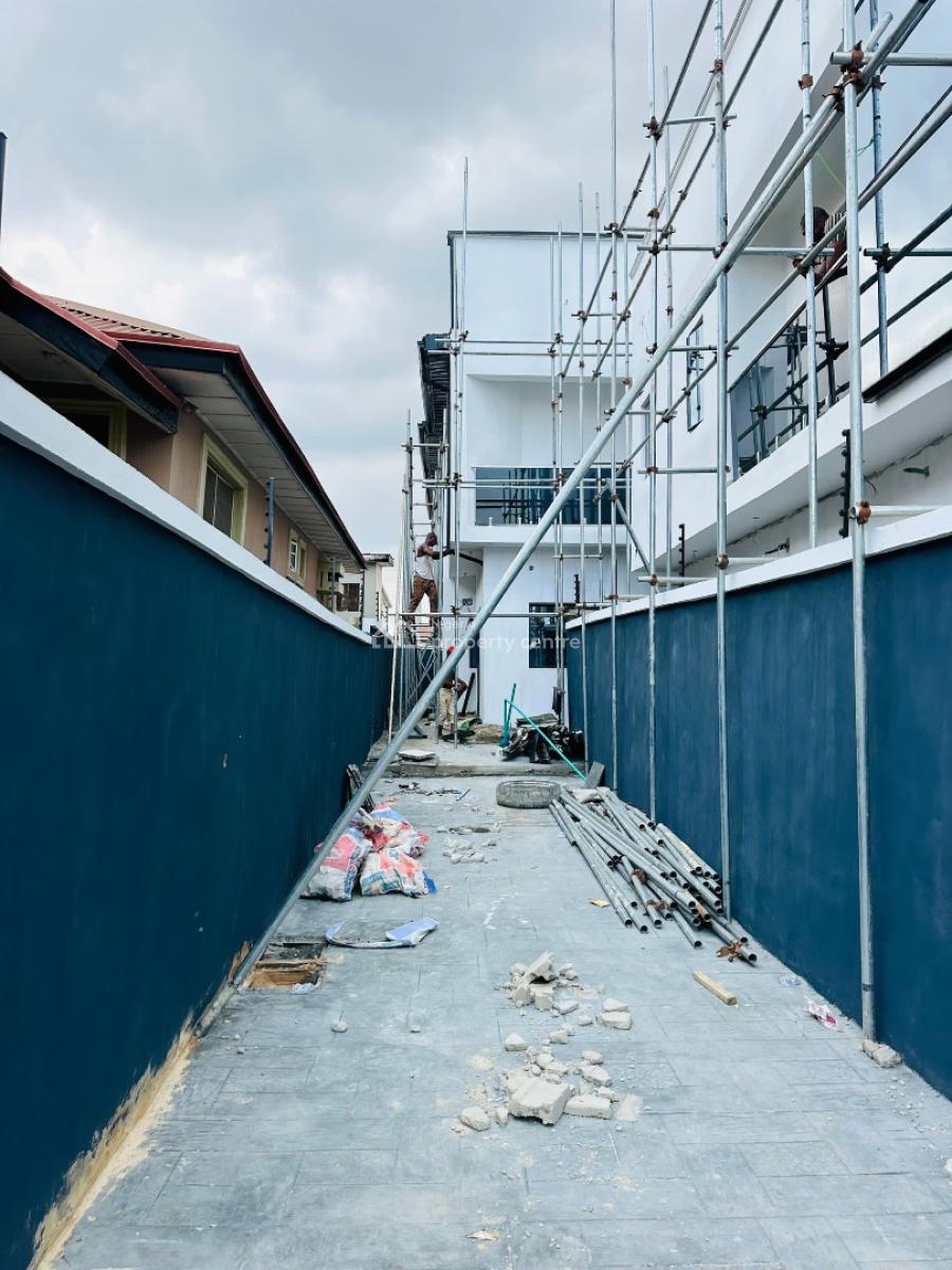 Lovely Built 4 Bedroom Semi Detached Plus Bq, C of O, Gbagada, Lagos, Semi-detached Duplex for Sale