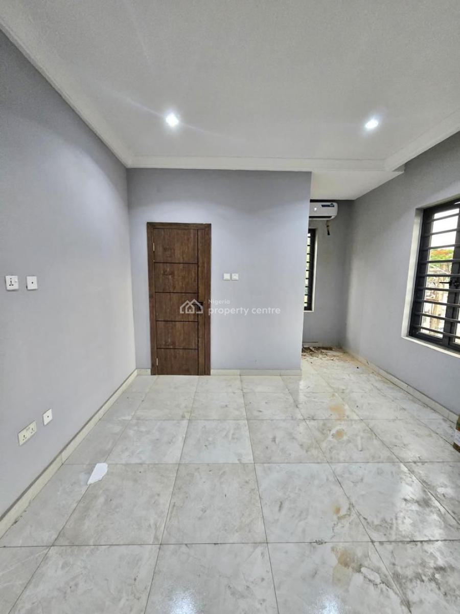 Nicely  Built 4 Bedroom Terrace Duplex, Maryland, Maryland, Lagos, Terraced Duplex for Sale