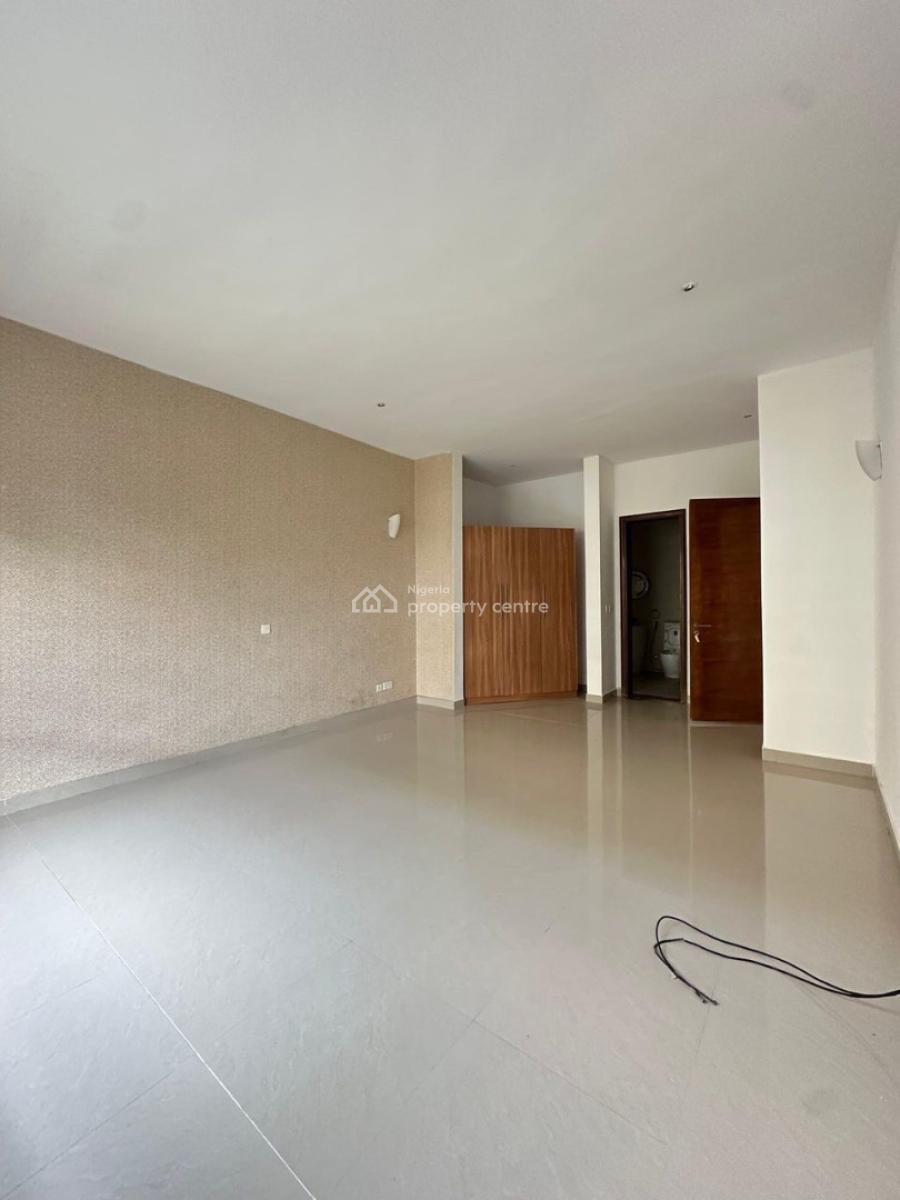 Exquisitely Detailed 3 Bed Apartment with Swimming Pool and Elevator., Exquisite 3 Bed Apartment with Pool and Elevator in Banana Island, Ikoyi, Lagos, Flat / Apartment for Sale