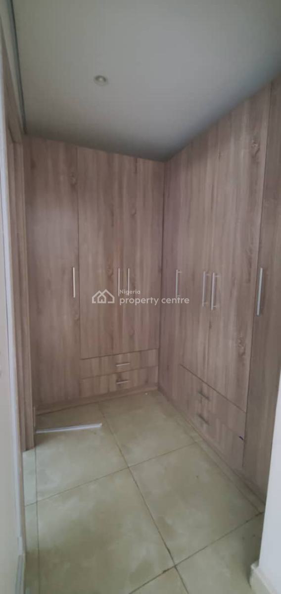 Water-front Serviced 4 Bed Terrace Duplex with Bq, Pool, Gym and Jetty, Lekki Phase 1, Lekki, Lagos, Terraced Duplex for Rent