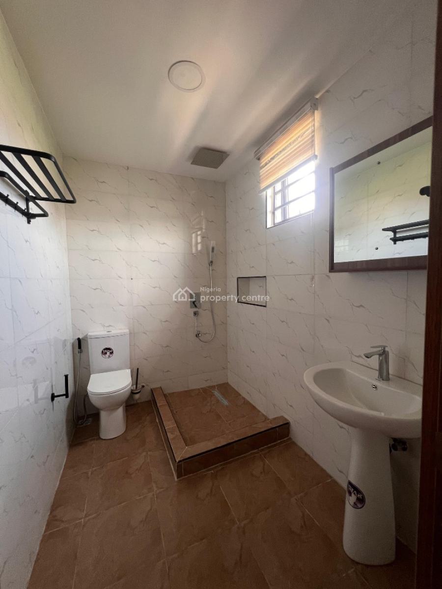 Exquisite 4 Bedroom Terrace with Bq, Exquisite 4 Bedroom Terrace with Bq in Ikate Suitable for Family, Lekki, Lagos, Terraced Duplex for Sale