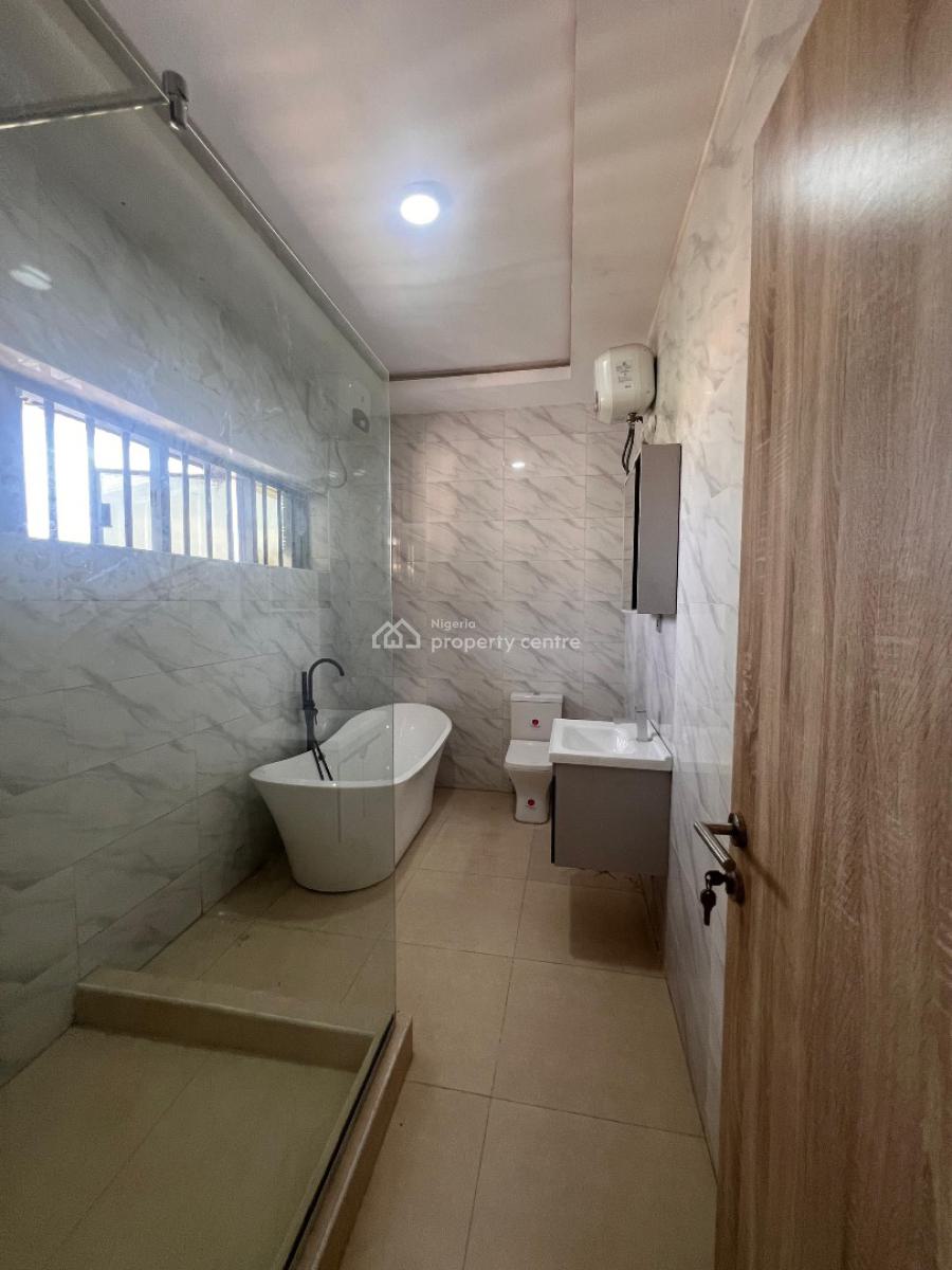 Exquisite 5 Bedroom Semi Detached with Swimming Pool, Exquisite 5 Bedroom Semi Detached with Swimming Pool, Ajah, Lagos, Semi-detached Duplex for Sale