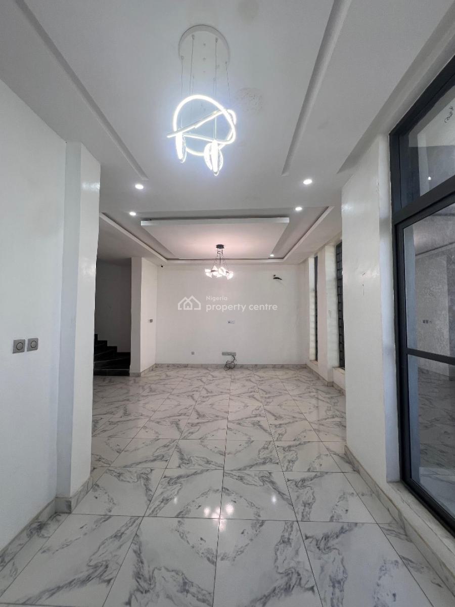 Stunning 5 Bedroom Semi Detached with Swimming Pool, Exquisite 5 Bedroom Semi Detached with Swimming Pool in General Paint, Ajah, Lagos, Terraced Duplex for Sale