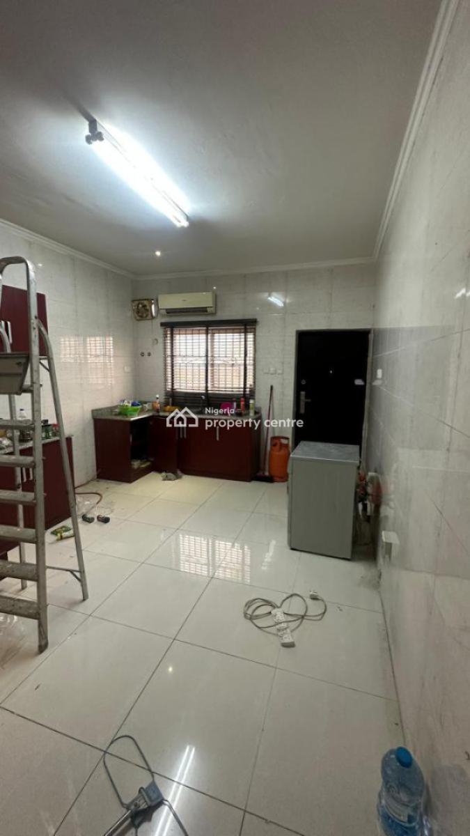 4 Bedroom Duplex with 24hrs Light + Clean Water, Burdillon Estate, Chevron Drive, Lekki, Lagos, Semi-detached Duplex for Rent
