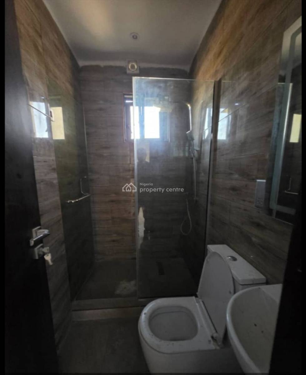 Waterfront 2bed Apartment with Pool and Gym, Lekki Phase 1, Lekki, Lagos, Flat / Apartment for Rent