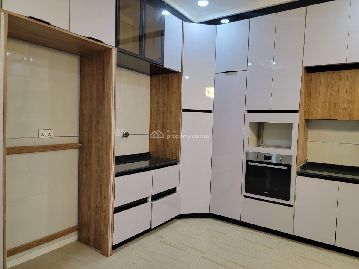 7 Bedrooms Luxury Mansion, Guzape District, Abuja, Detached Duplex for Sale