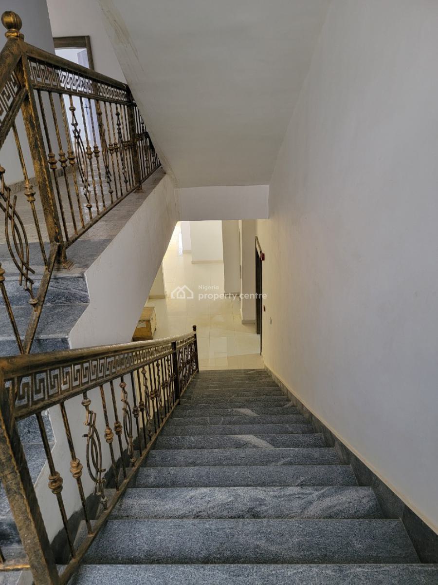 7 Bedrooms Luxury Mansion, Guzape District, Abuja, Detached Duplex for Sale