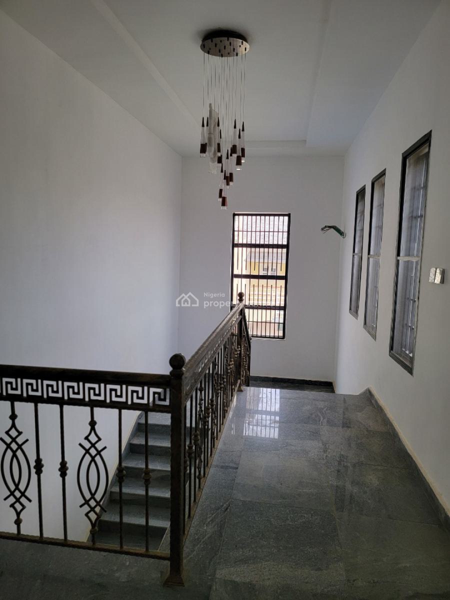 7 Bedrooms Luxury Mansion, Guzape District, Abuja, Detached Duplex for Sale
