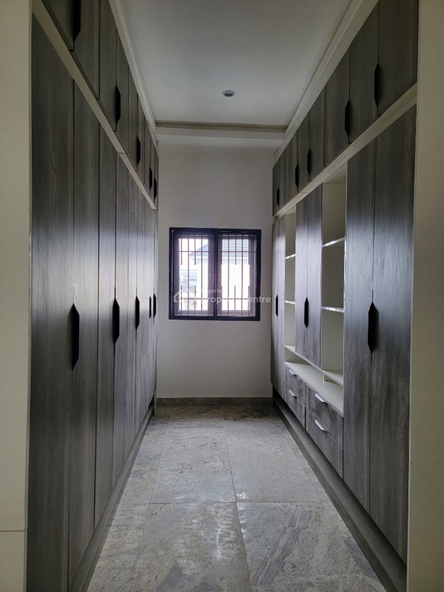 7 Bedrooms Luxury Mansion, Guzape District, Abuja, Detached Duplex for Sale