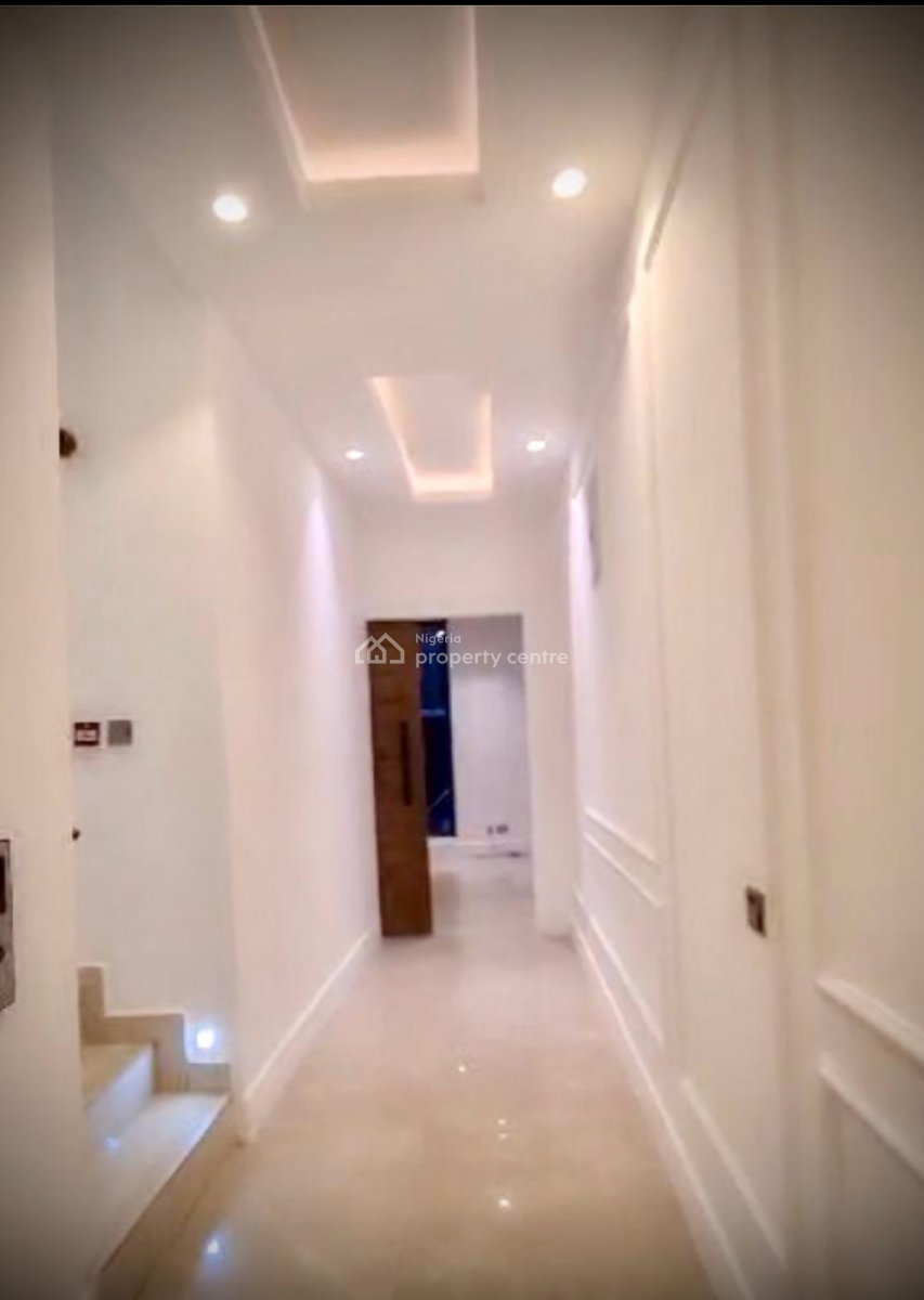 Exquisite 4-bedroom Semi-detached Duplex  Elevator, Pool & Top-tier Finishing, Banana Island, Ikoyi, Lagos, Semi-detached Duplex for Sale