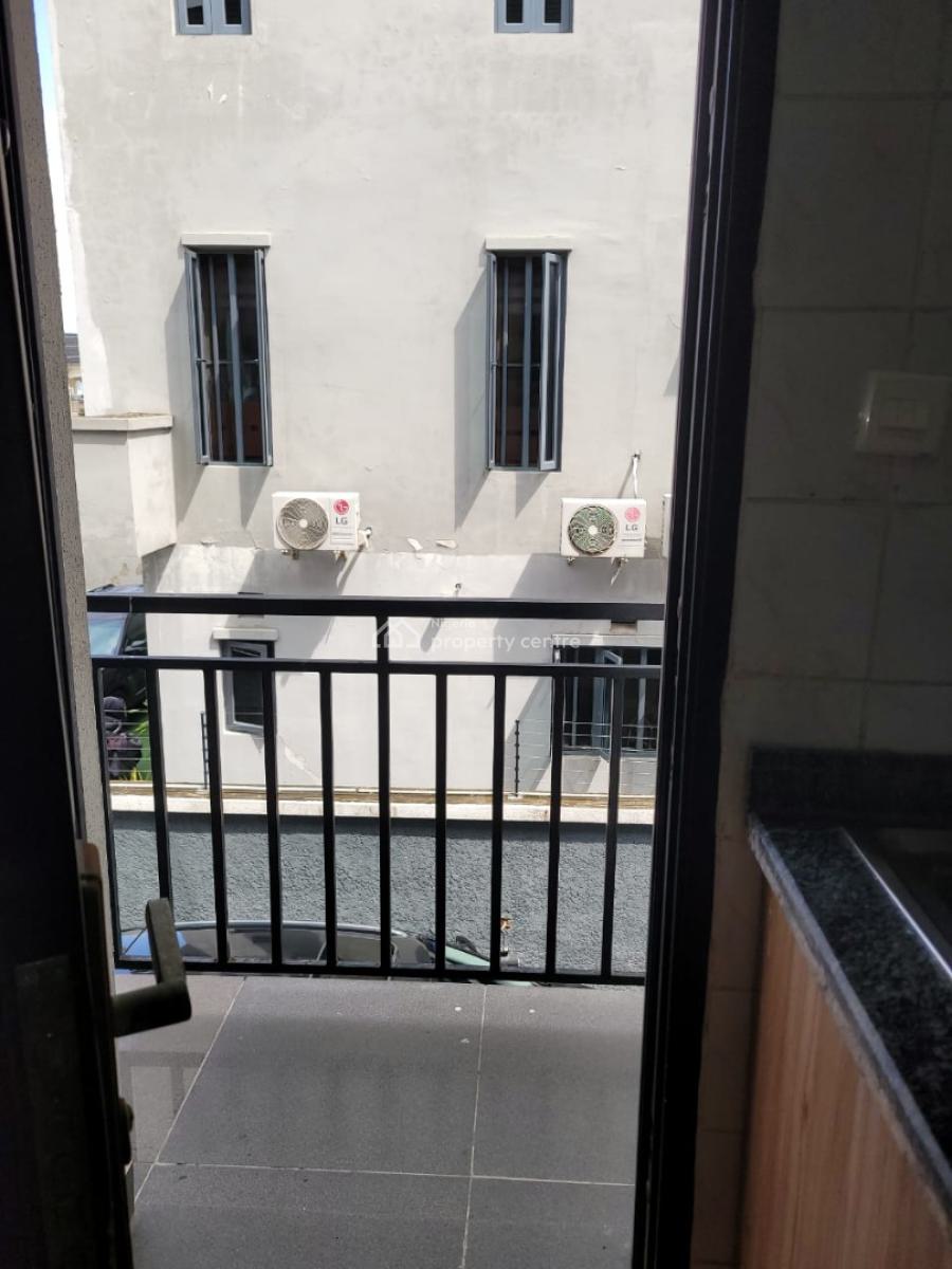 Luxury Mini-flat, Fully Serviced with 247 Power, Balcony,secure Estate, Lekki Phase 1, Lekki, Lagos, Mini Flat (room and Parlour) for Rent